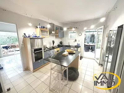 Maison, 203 m²