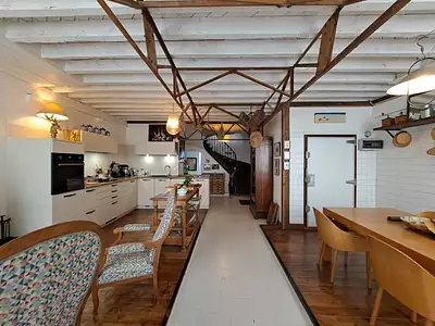 Maison, 230 m²