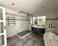 Maison, 250 m²