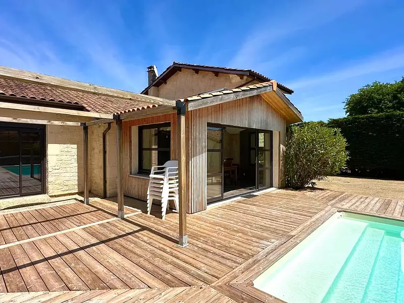 Maison, 166 m²