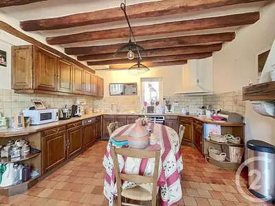 Maison, 255,6 m²