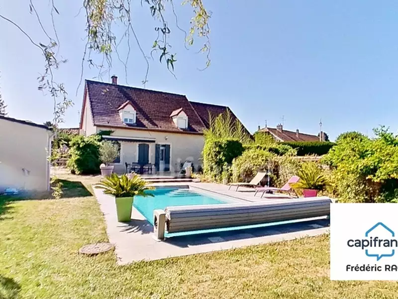 Maison, 185 m²