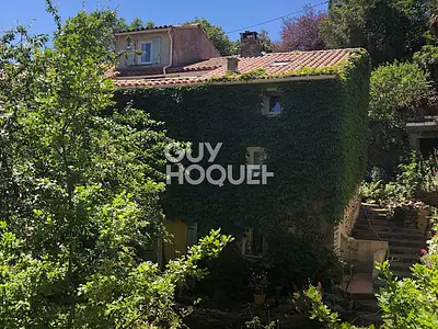 Maison, 196 m²