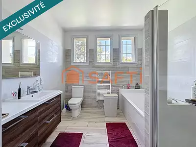 Maison, 218 m²