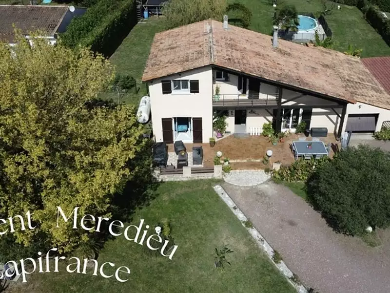 Maison, 143 m²