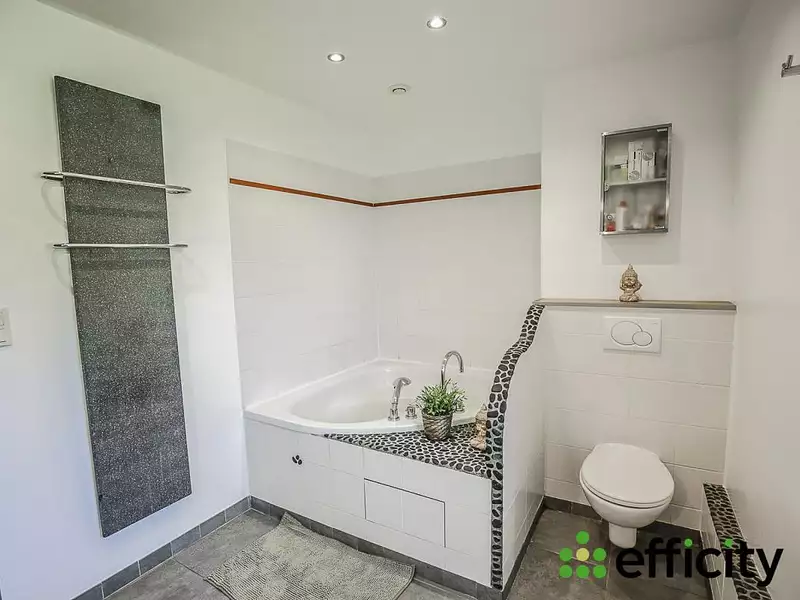Maison, 185 m²