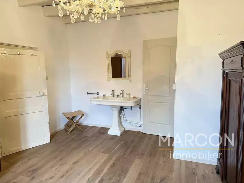 Maison, 190 m²