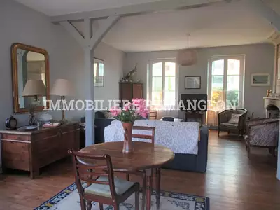 Maison, 262 m²