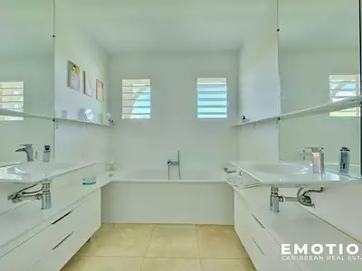Maison, 250 m²