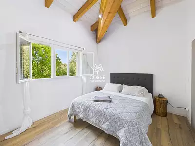 Maison, 325 m²