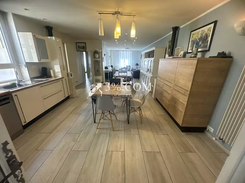 Maison, 148 m²