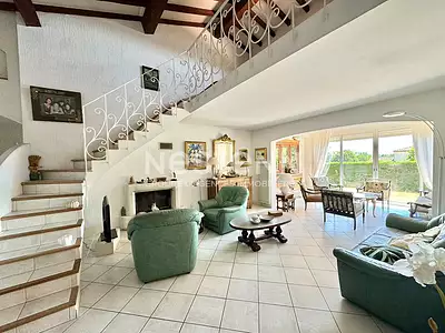 Maison, 175 m²