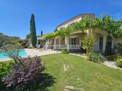 Maison, 270 m²