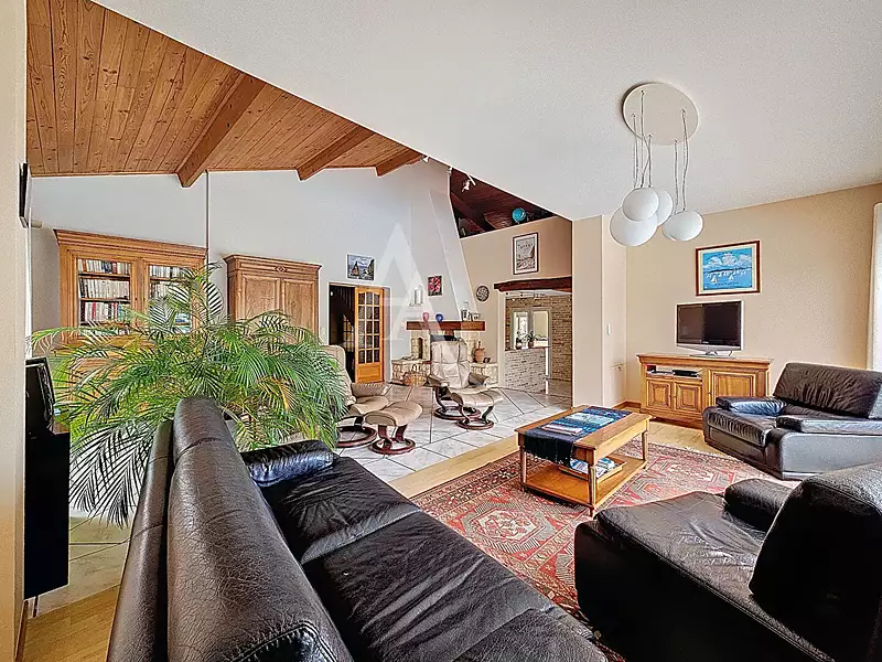Maison, 310 m²