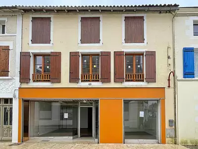 Maison, 300 m²