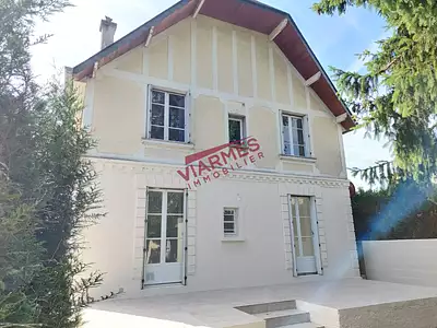 Maison, 137 m²