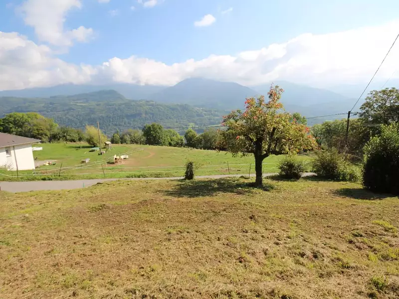 Terrain, 1 089 m²