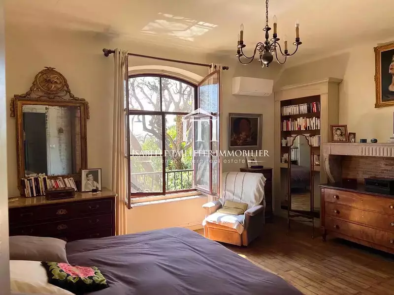 Maison, 280 m²