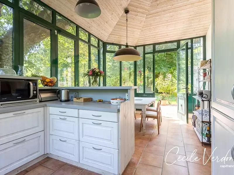 Maison, 280 m²