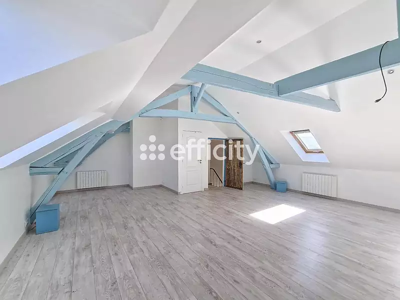 Maison, 220 m²