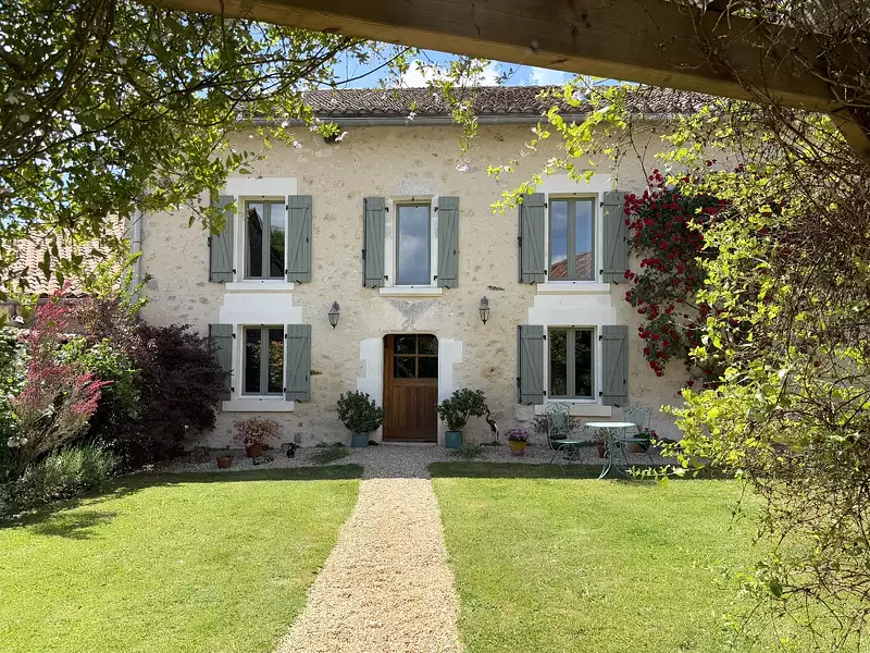 Maison, 360 m²