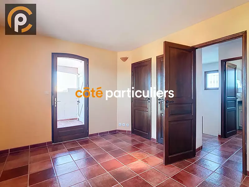 Maison, 205 m²