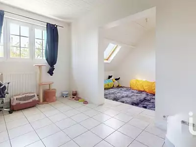 Maison, 235 m²