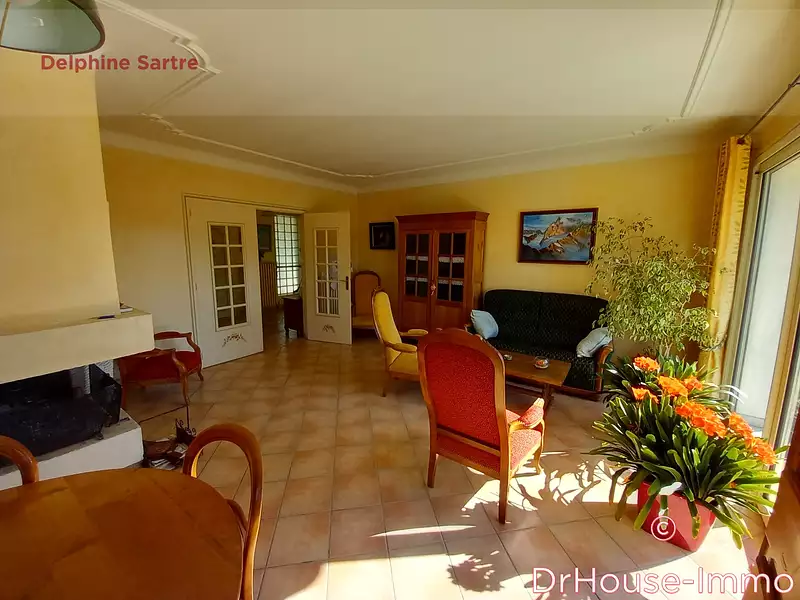 Maison, 216 m²
