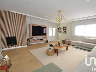 Maison, 280 m²