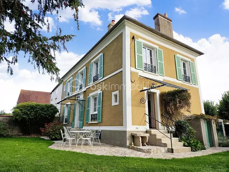 Maison, 180 m²
