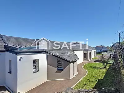 Maison, 303 m²