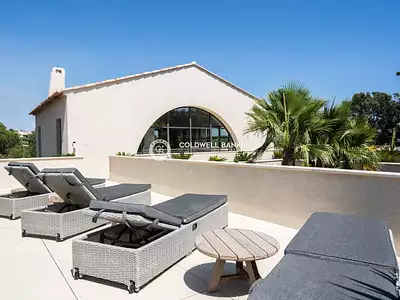 Maison, 260 m²