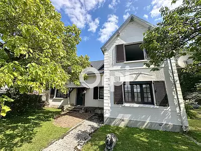 Maison, 210 m²