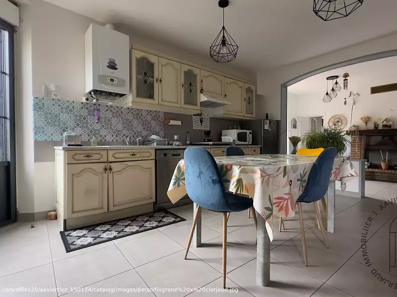 Maison, 170 m²