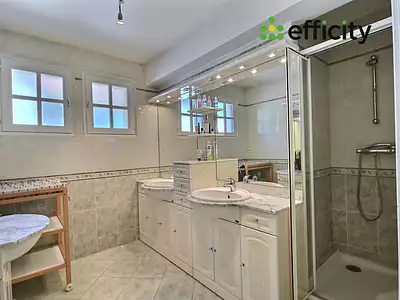 Maison, 142 m²