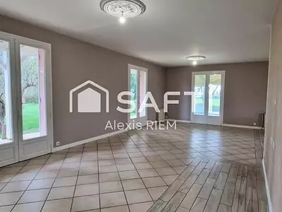 Maison, 210 m²