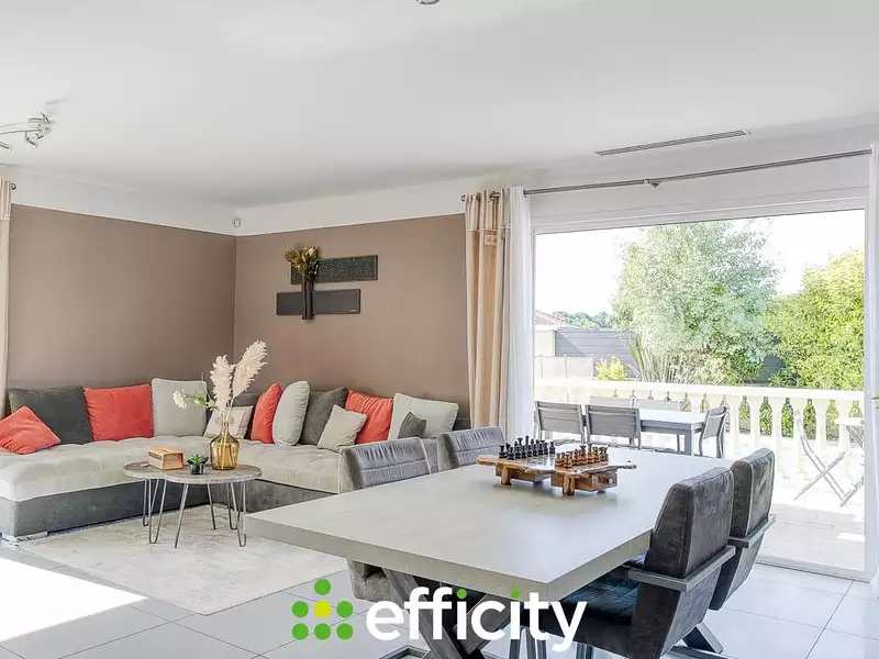 Maison, 136 m²