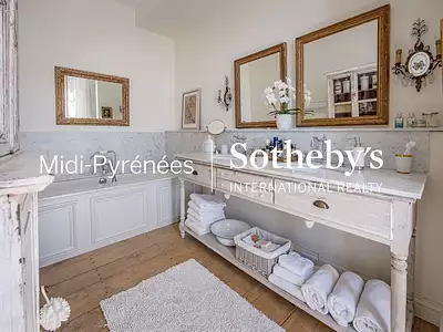 Maison, 380 m²