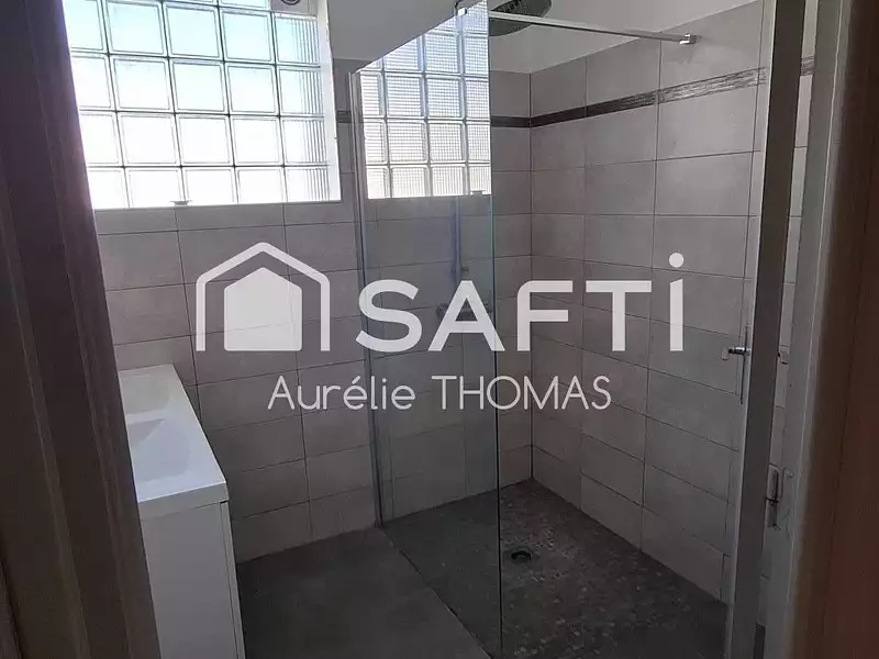 Immeuble, 262 m²
