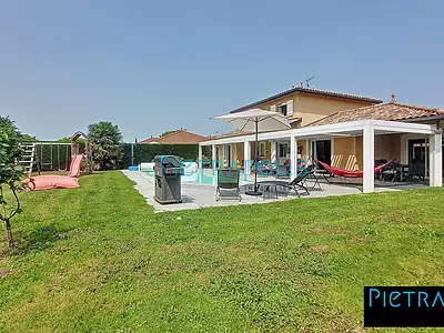 Maison, 160 m²