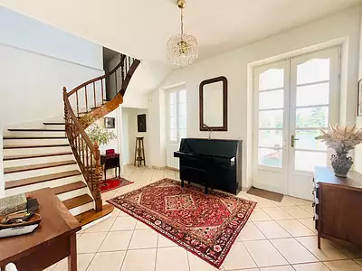 Maison, 295 m²