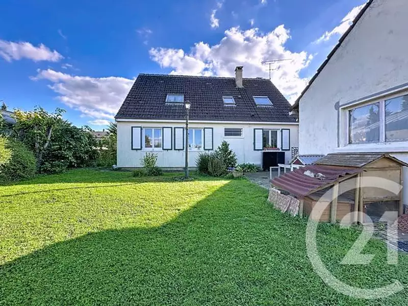 Maison, 121 m²