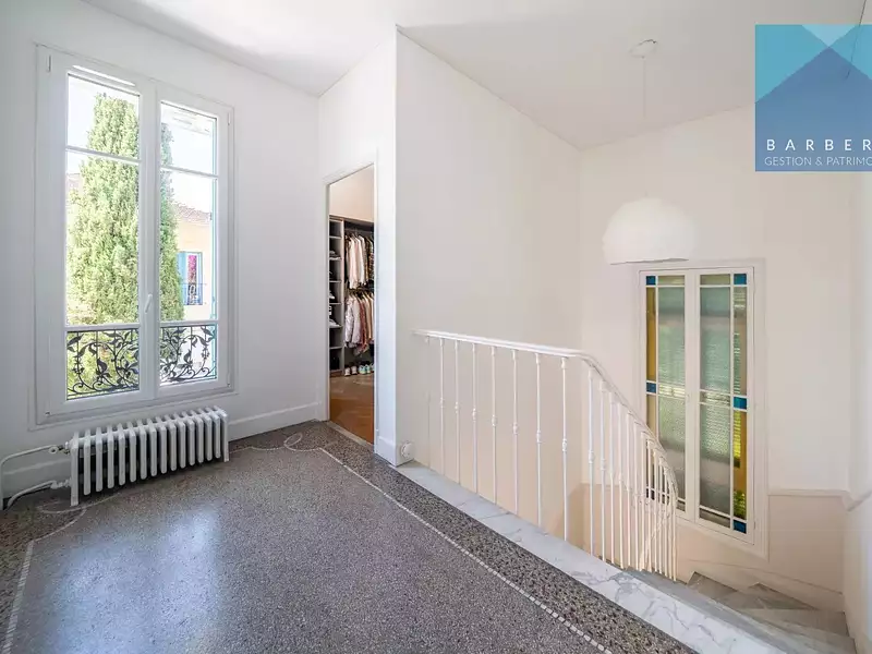 Maison, 217 m²