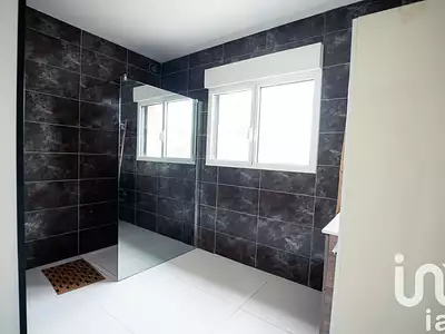Maison, 350 m²
