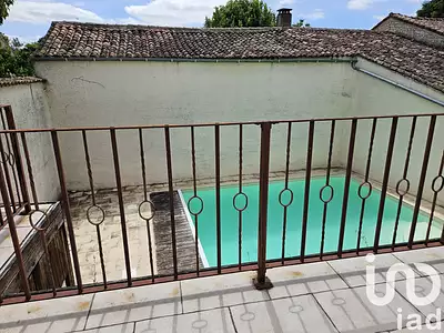 Maison, 199 m²