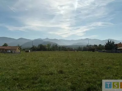 Terrain, 6 810 m²