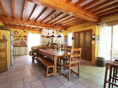Maison, 283 m²