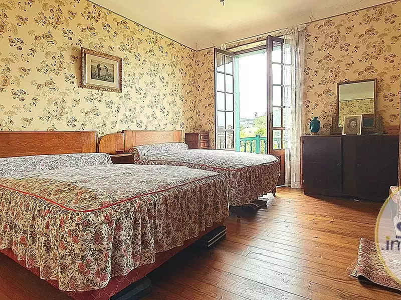 Maison, 300 m²