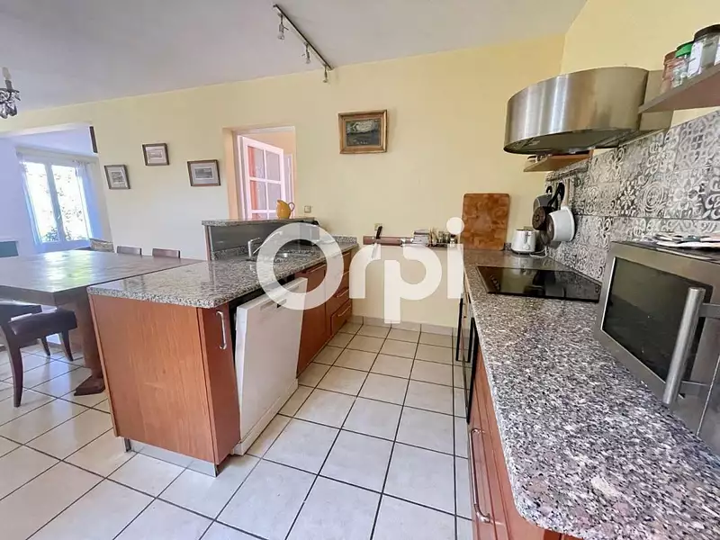 Maison, 137 m²