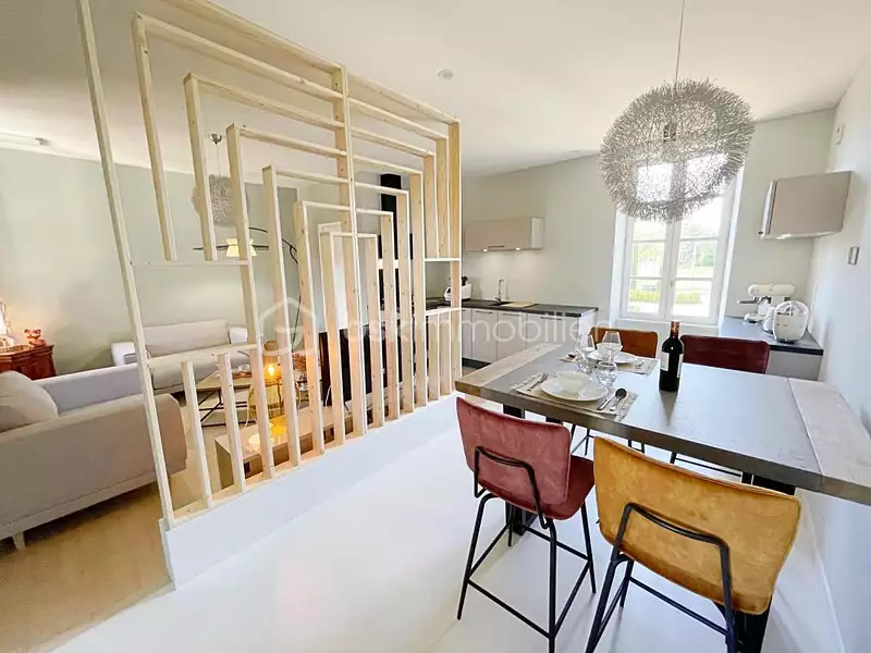 Maison, 361 m²